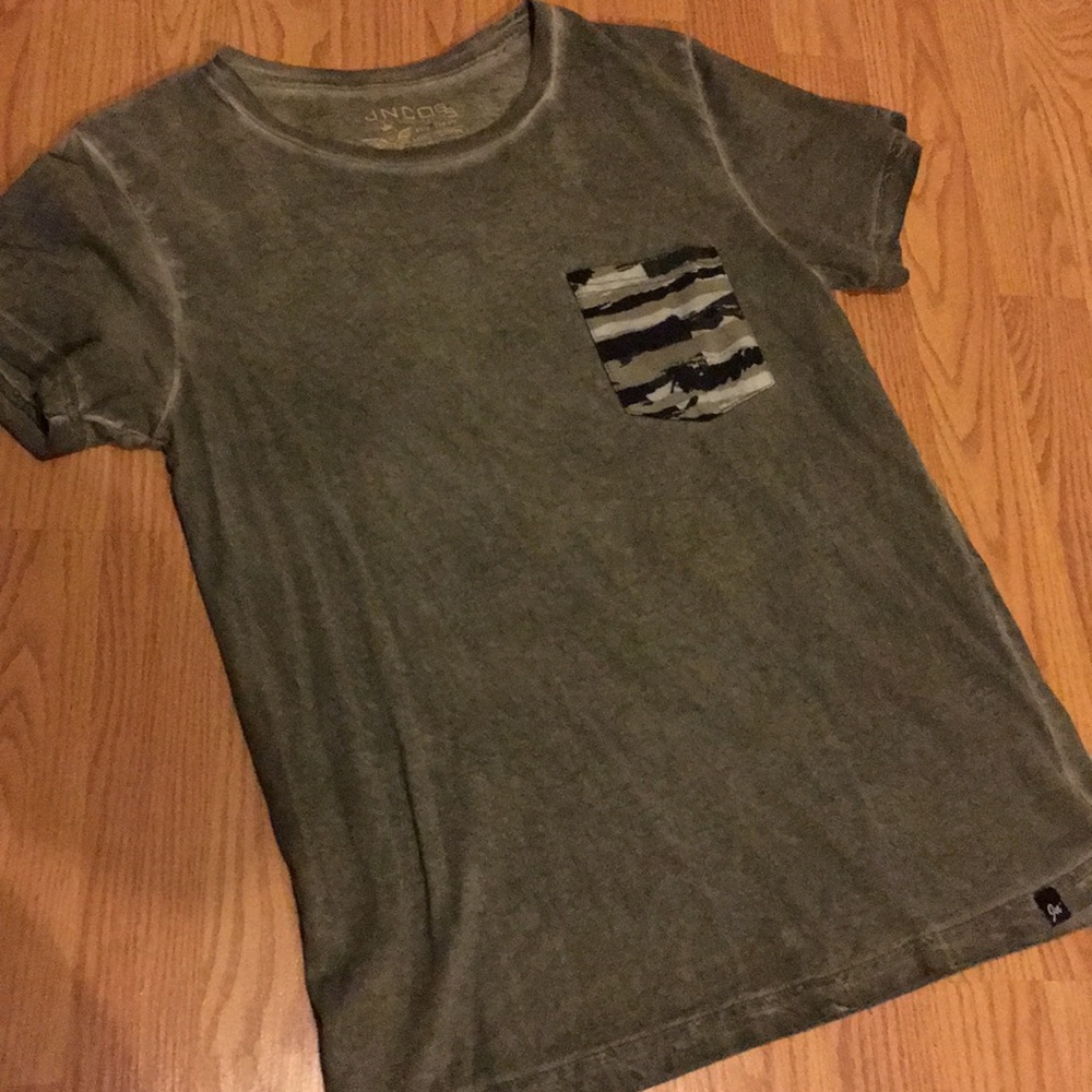 Camo SS pocket tee